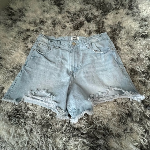 Kenzie True Vintage High Ruse Shorts Light Wash Distressed Size 4 / 27 - Picture 1 of 4